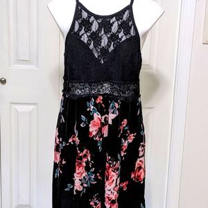 NWOT INC International Concepts Lace bodice / Floral Velvet Chemise / Mini Dress